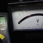 アナログ電圧計