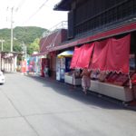 加太駅前の店